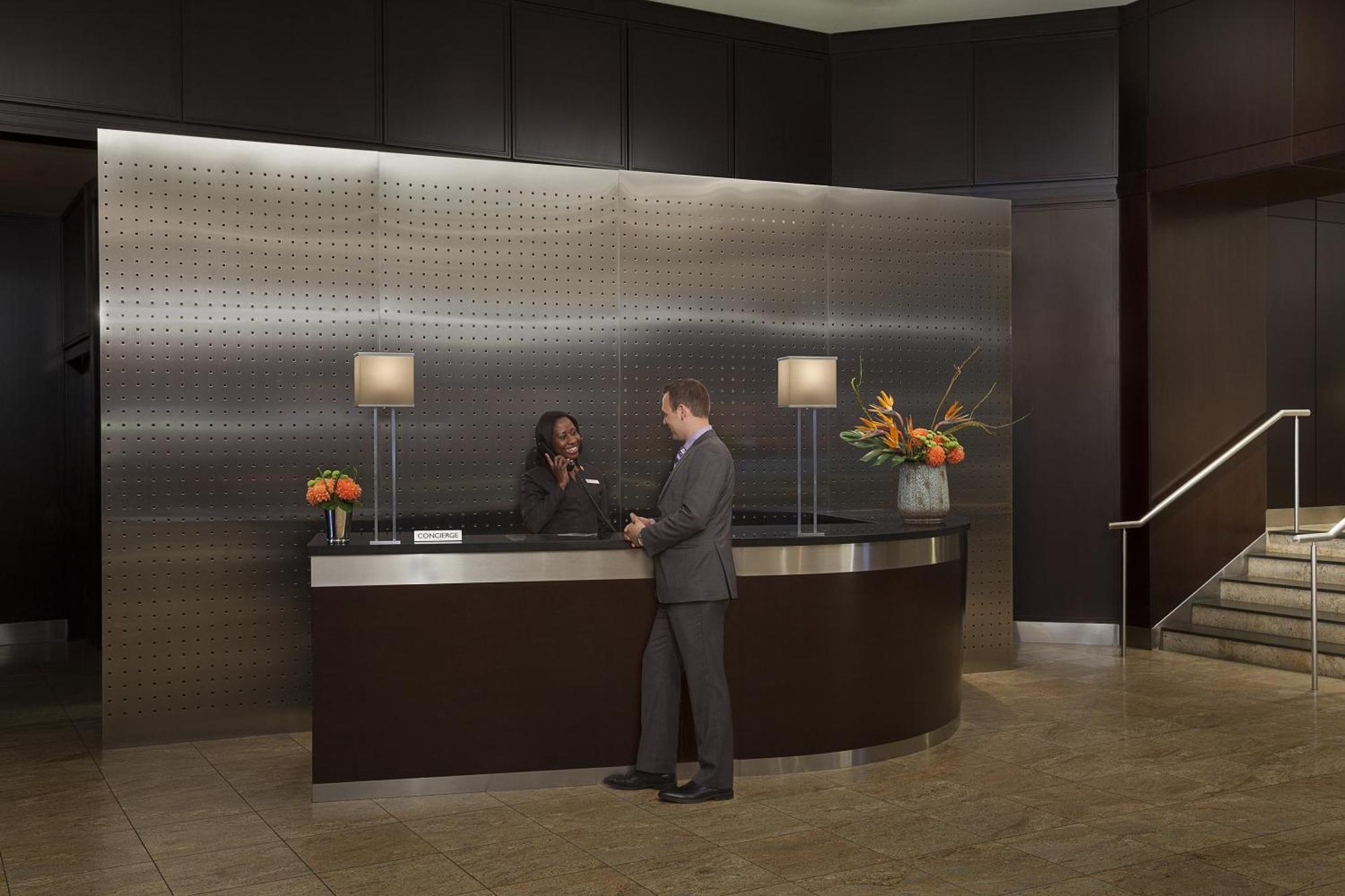 Intercontinental Toronto Centre By Ihg Hotel Exterior foto