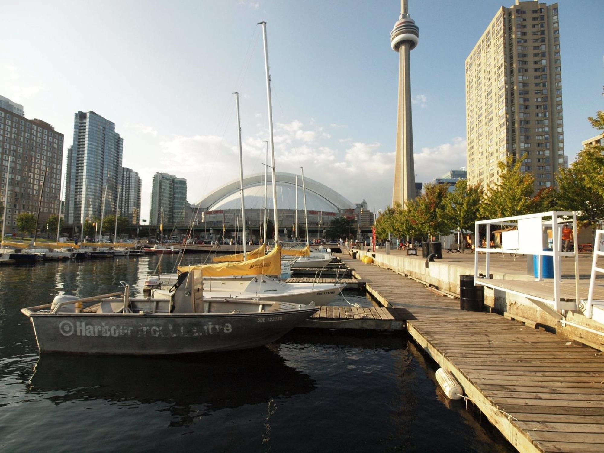 Intercontinental Toronto Centre By Ihg Hotel Exterior foto